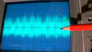 oscilloscope views inside a superheterodyne shortwave radio receiver [upl. by Monjo]