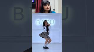 gunjan sinha kpop doll music zeenatsaifi newjeans touch blackpink newmusic dance [upl. by Airrat]