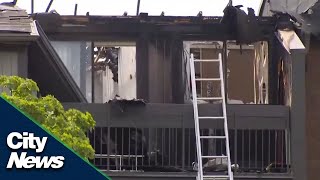 Massive fire destroys portion of Mississauga townhouse complex [upl. by Acimaj]