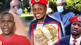 Museveni Awadde Dr Hilderman Akawumbi Yegate Ku Kenzo Balwanyise Bobi Wine [upl. by Yuille]