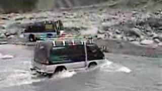 デリカ Delica L300 River Crossing Taiwan Bilun Tai ma Li [upl. by Corine]