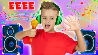 Niki  Eeee song  Kids music [upl. by Rodnas]