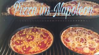 Pizza im Gasgrill Napoleon Prestige 500 [upl. by Peednus]