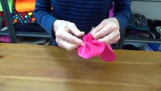 Comment faire une rose en tissus [upl. by Anitsyrc]