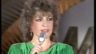 Corina Chiriac  O clipa de sinceritate Live Mamaia86 [upl. by Ahsercel975]