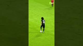 Marcelo skills  Marcelo receive the ball  1 subscribe please 🙏 shorts youtubeshorts marcelo [upl. by Melania403]