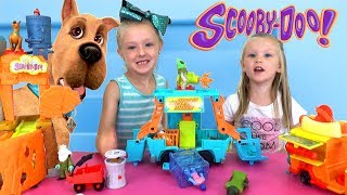 Opening Scooby Doo Toys New Mystery Machine Full Set [upl. by Samalla134]