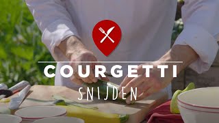 Courgetti snijden 2 manieren [upl. by Gebhardt874]