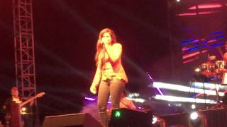 Dola Re Dola  Shreya Ghoshal live in concert Sri Lanka [upl. by Nanda]