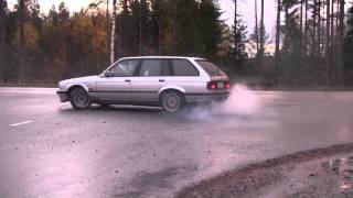 BMW E30 324 TD Playing with 16 bar boost [upl. by Niloc727]