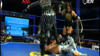 Electroshock Heavy Metal Jack Evans vs Chessman Parka Negra Texano Jr [upl. by Reniar]