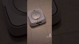 IRobot Braava Jet M6 [upl. by Herwig]