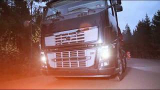 Volvo FH16 700 chevaux [upl. by Vite]