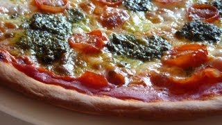 Receta de Pizza con Mozzarella y Pesto 2ª parte  LHCY [upl. by Ahsienot]