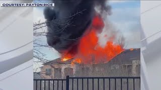 21 people displaced after fire at Round Rock apartment building  FOX 7 Austin [upl. by Paule]