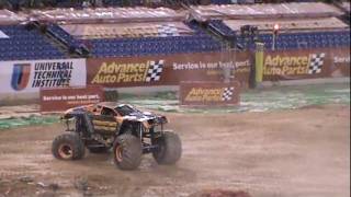 Maximum Destruction crazy corkscrew move and save Baltimore Monster Jam 07092011 [upl. by Ameyn]