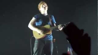 Ed Sheeran sings Little Things [upl. by Alba537]