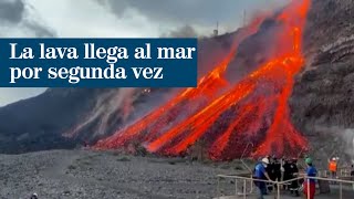 La lava del volcán de La Palma llega al mar por segunda vez y crea una nueva fajana [upl. by Lillie]