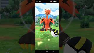 Galarian Zapdos Catch Fails as Expected [upl. by Nywde]