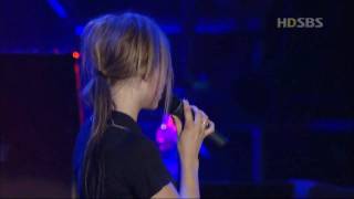 Avril Lavigne  Im With You Live in Seoul 2004 HD [upl. by Etak]