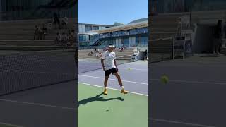 RAFAEL NADAL SORPRENDE con su HABILIDAD jugando al FÚTBOL dando TOQUES a una PELOTA de TENIS [upl. by Korff]