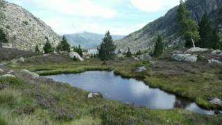 GR10  La grande traversée des Pyrénées [upl. by Georgia]