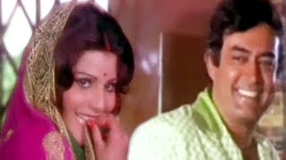 Sanjeev Kumar flirts with Sulakshana Pandit  Uljhan  Bollywood Scene 221 [upl. by Anairotciv]