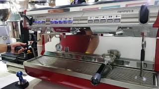 創盛咖啡之nuova SIMONELLI APPIA 2 自動清潔與設定 [upl. by Hamilton]