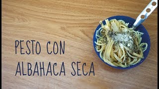 Pesto verde con albahaca seca almendra molida y aceite de oliva [upl. by Nagoh]