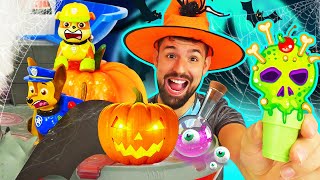 Avventura di Halloween con i Paw Patrol italiano Video per bambini Giocattoli per bambini [upl. by Essy]