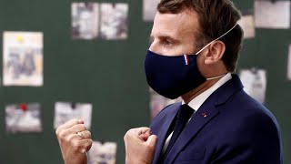 Covid19 en France  masqué Macron visite une école de Poissy pour rassurer sur la rentrée [upl. by Nitsuj]