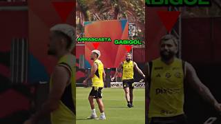 GABIGOL e ARRASCAETA VOLTAM A TREINAR com BOLA😱🖤❤️ flamengo mengão shorts gabigol arrascaeta [upl. by Aldrich220]