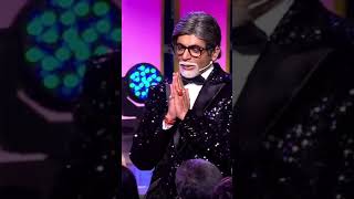 Sunil Grovers Mimicry Amitabh Bachchan at Smule Mirchi Music Awards 2020 Funny Movement [upl. by Harimas]