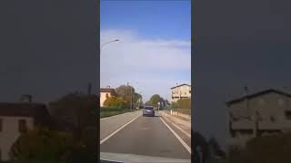 Mirco Trevisan il sorpasso fatale e lincidente in moto le immagini riprese da una dash cam [upl. by Eselahs838]