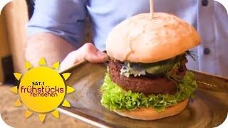 Würmer im Burger Deutsche Fastfood Kette bietet Insektenburger an  SAT1 Frühstücksfernsehen [upl. by Dolf298]