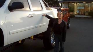 Huge 2007 Custom Lifted Chevrolet Avalanche LT Puyallup Dealer [upl. by Losiram]