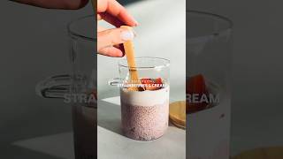 STRAWBERRIES amp CREAM CHIA pudding mealprep chiapudding [upl. by Franklyn]