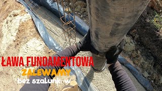 Jak zalać ławę fundamentową bez szalunku  Beton B25 W8 [upl. by Eniksre]