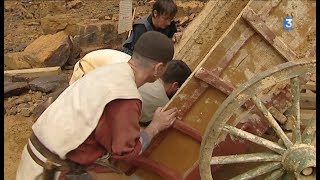 Guédelon le château qui fait revivre le MoyenAge [upl. by Mcclain]