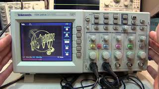 288 Comparing XY Mode on Analog and Digital Oscilloscopes [upl. by Anaidni]