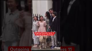 🇬🇧 PT4 HUNT LEAVES 11 DOWNING STREET WITH FAMILY AFTER DEFEAT jeremyhunt rishisunak keirstarmer [upl. by Eniarol23]