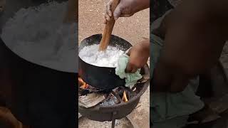 How to prepare porridge with Starch cookingchannel food africanvillagelife africanfood [upl. by Yssim410]