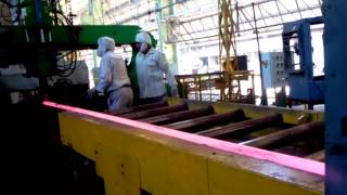 Spring rolling process at rolling machine for making train spring [upl. by Seabury]