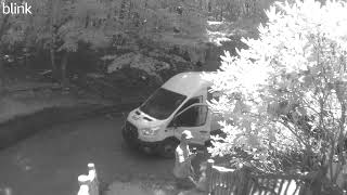 FedEx delivery person throws package and leaves in Beech Mountain North Carolina [upl. by Eserahc]