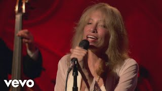 Carly Simon  Moonlight Serenade Live On The Queen Mary 2 [upl. by Corny]