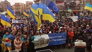 Protesters in Kiev send message to Ukraine president at Vilnius summit [upl. by Barra]