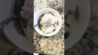 Making Banana Frozen Yogurt in a Frozen Yogurt Machine [upl. by Pros]