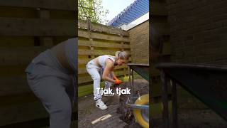 Wij gaan verder met het slopen van de tuin 😳 Verbouw video 18 [upl. by Tulley]