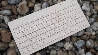 Oree Wooden Keyboard HandsOn Review [upl. by Cony692]