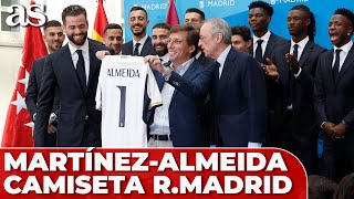 REGALO a ALMEIDA de los JUGADORES DEL REAL MADRID y FLORENTINO PÉREZ [upl. by Notlad260]